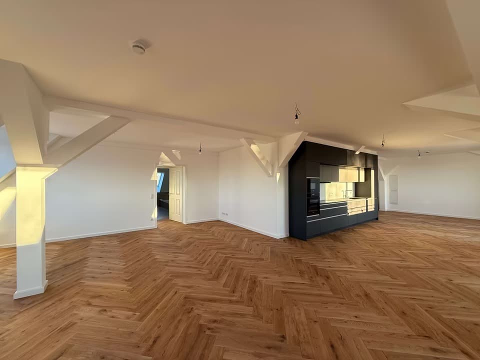 How to Fix Empty Room Listing Photos Without Making Them Misleading